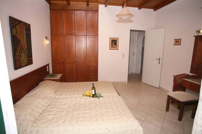 aphrodite_apartments_1