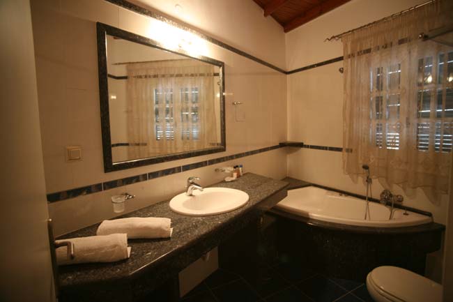 aphrodite_apartments_2