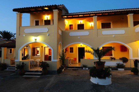 Apartments in Corfu – Harrys apartments in Acharavi