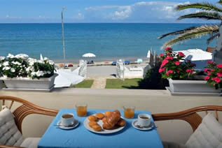 Ferienhaus am Strand “Mare e Sole”-  Acharavi Korfu